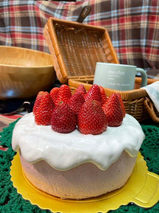 【季節限定】6吋草莓奶霜蛋糕